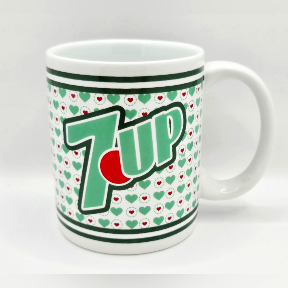 7 UP White Coffee Mug Green Hearts 2007‎ Loungefly Licensed Collectible Mug